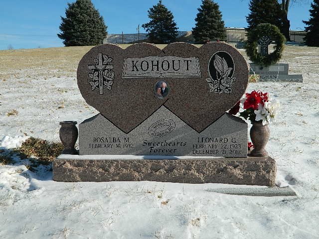 Completed custom granite memorial by Pulverente Monument Company