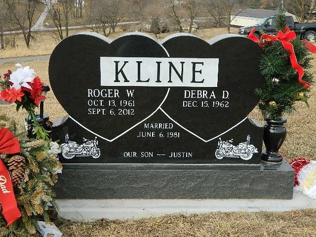 Completed memorial 46 by Pulverente Monument Company